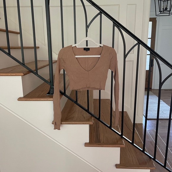 MAJORELLE Tops - Tan Ribbed Crop